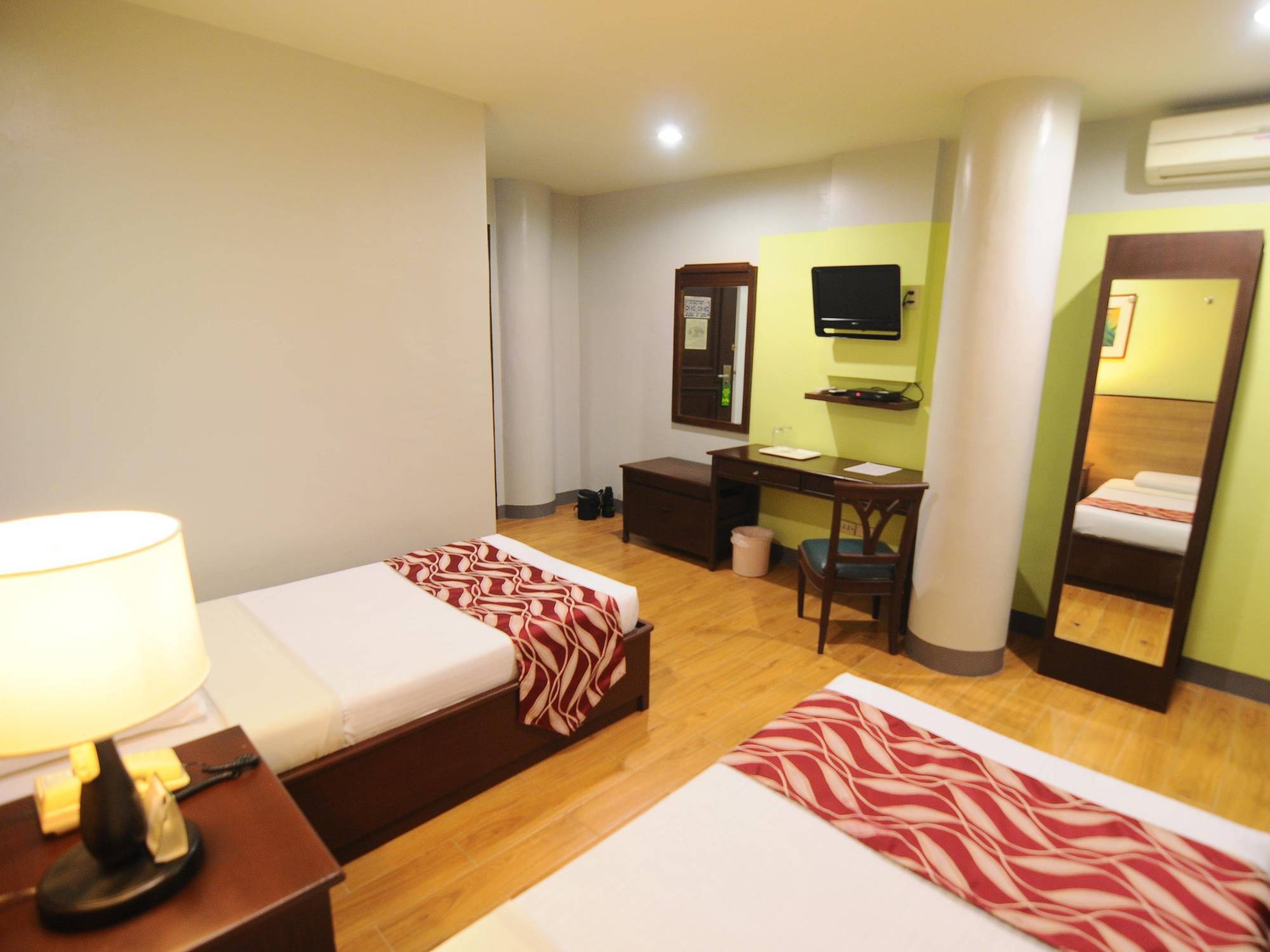 Regency Inn Davao Exterior photo